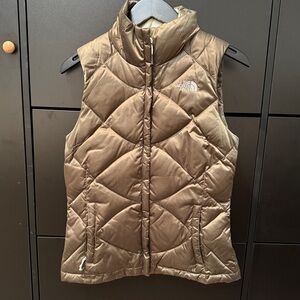 The North Face Womens Aconcagua 550 Fill Down Zip Vest- Weimaraner Brown XS